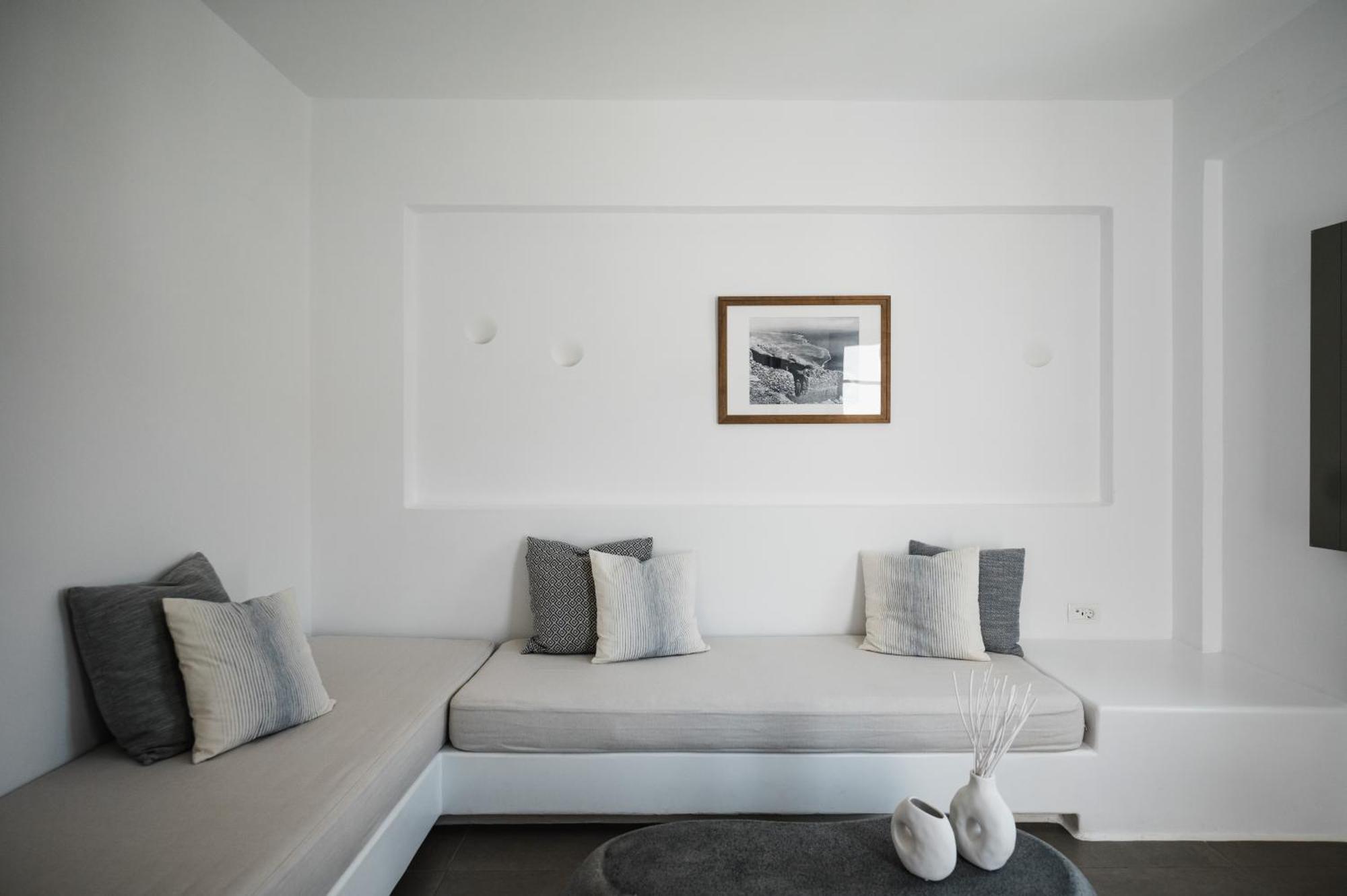Amphitrite Suites Santorini Vóthon Exteriér fotografie