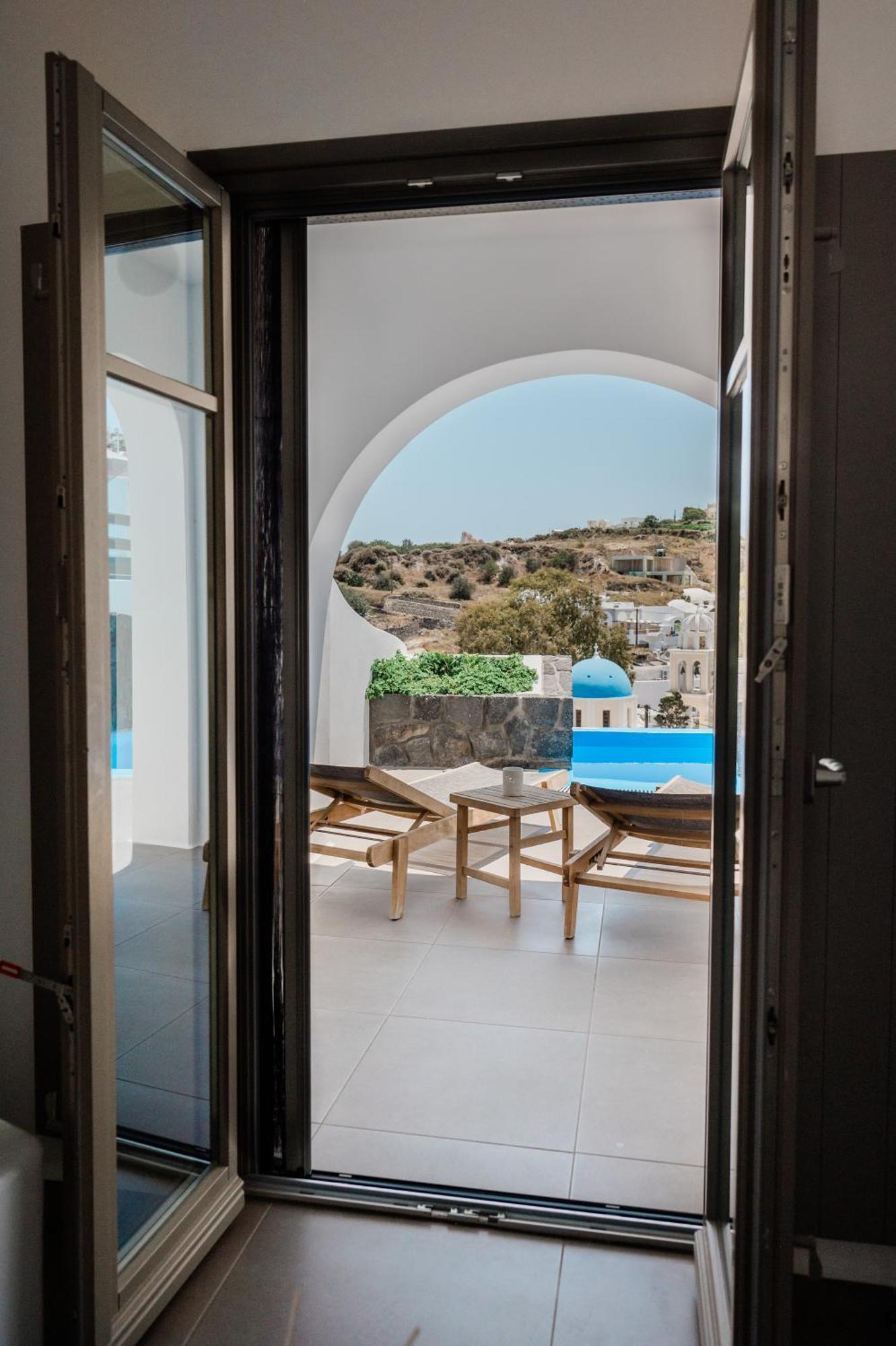 Amphitrite Suites Santorini Vóthon Exteriér fotografie